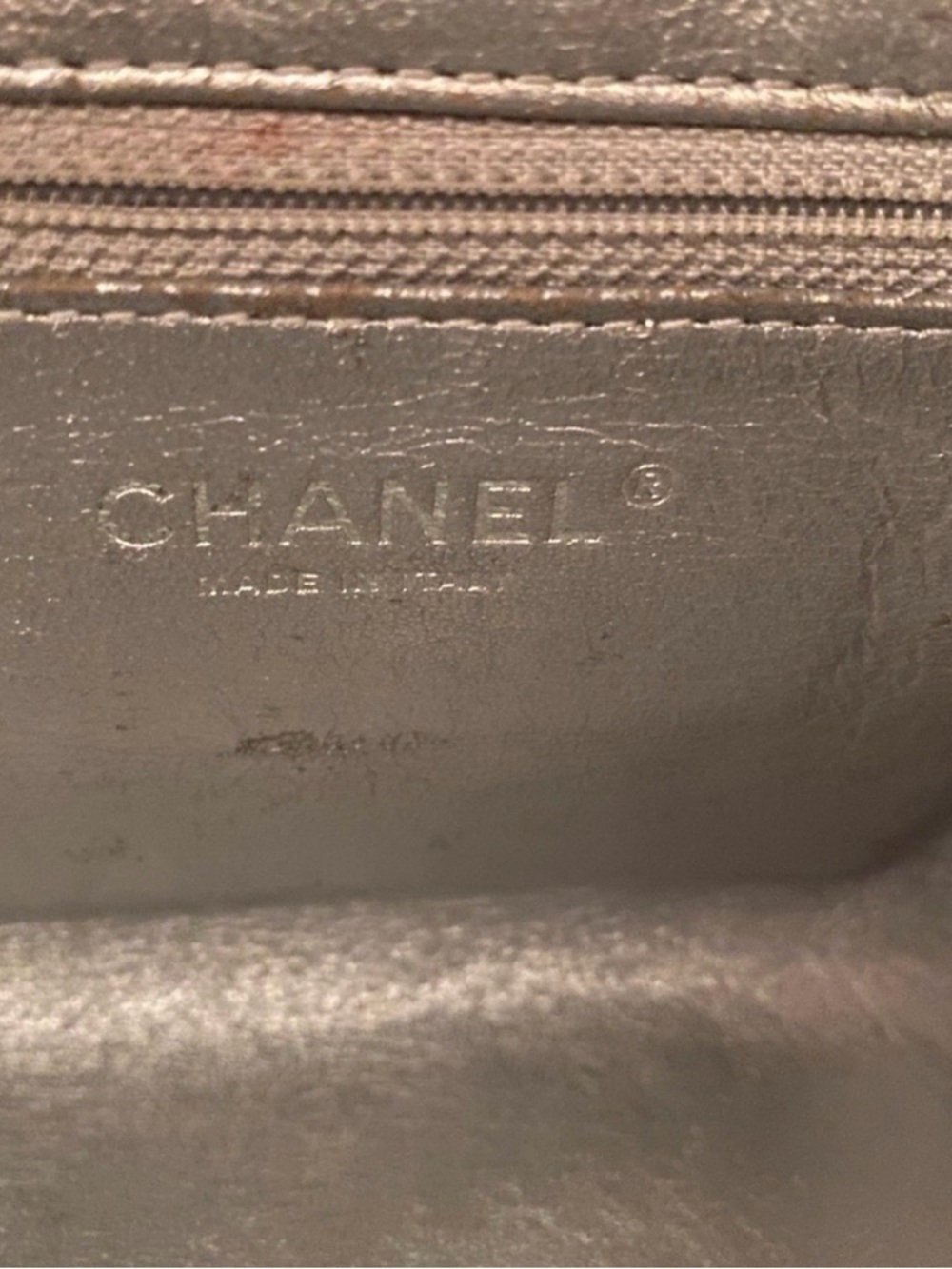 CHANEL dark blue Quilted CC Logo Shoulder Bag with Chain Trim - Picture 6 of 11